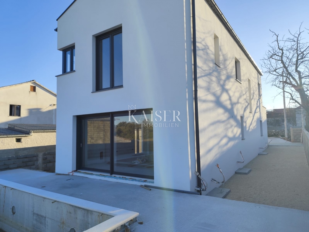 Istria, Svetvincenat - casa con piscina