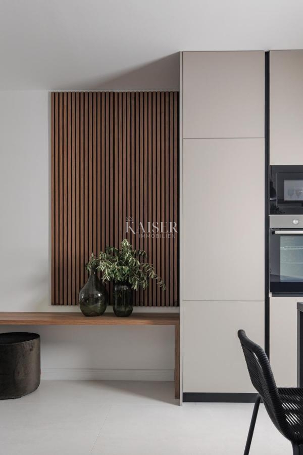 Zara, Pridraga - villa moderna con piscina, seconda fila al mare