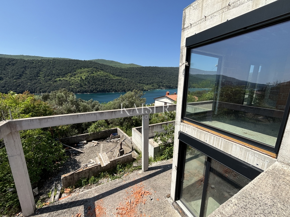 Istria, Rabac - villa unica a 90 m dal mare, 465 m2