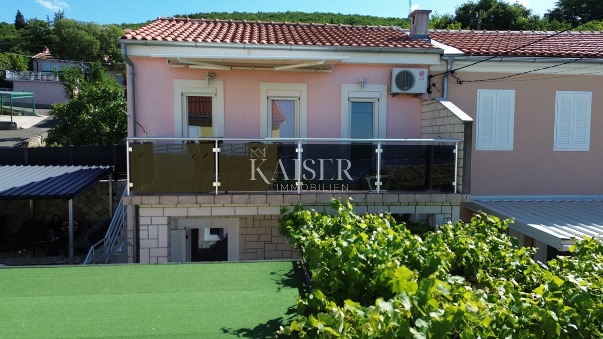 Crikvenica, Dramalj - casa con due appartamenti e giardino