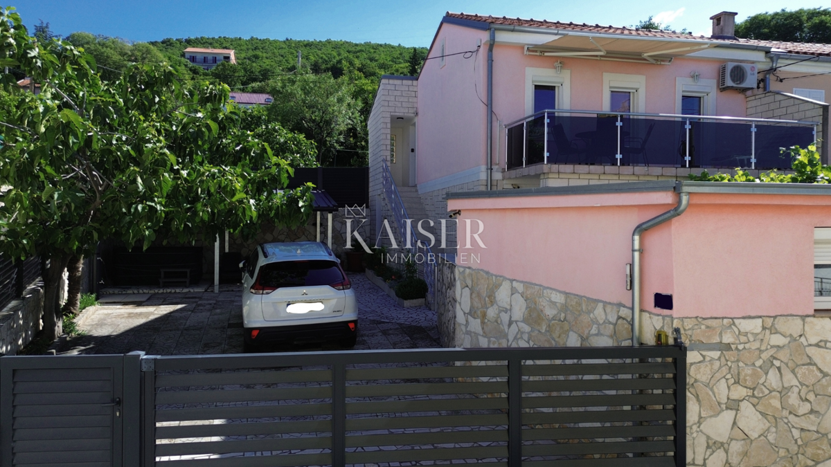 Crikvenica, Dramalj - casa con due appartamenti e giardino