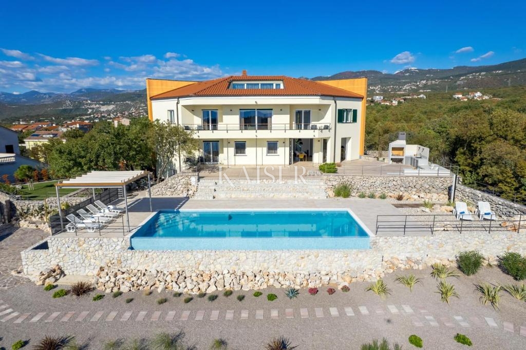 Villa Kraljevica, 460m2