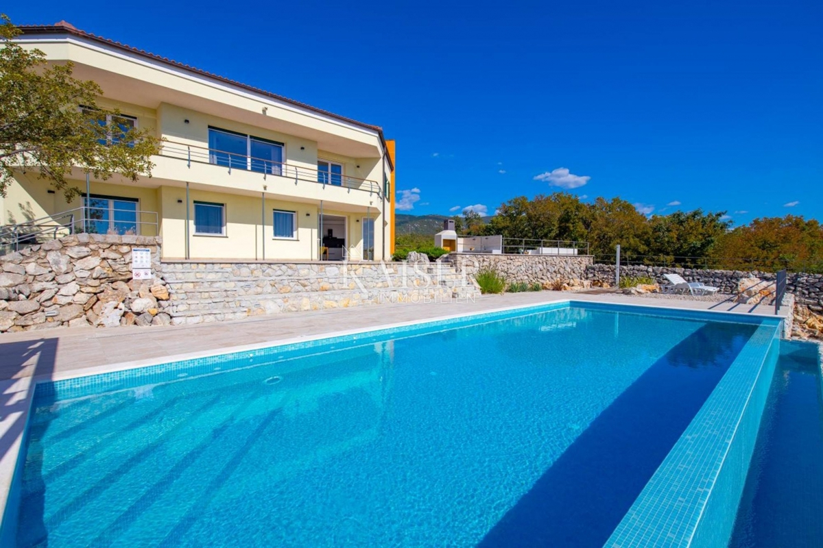 Villa Kraljevica, 460m2