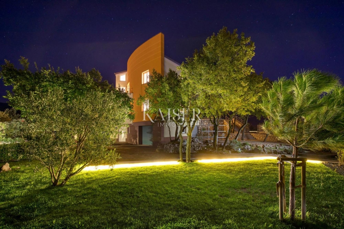 Villa Kraljevica, 460m2