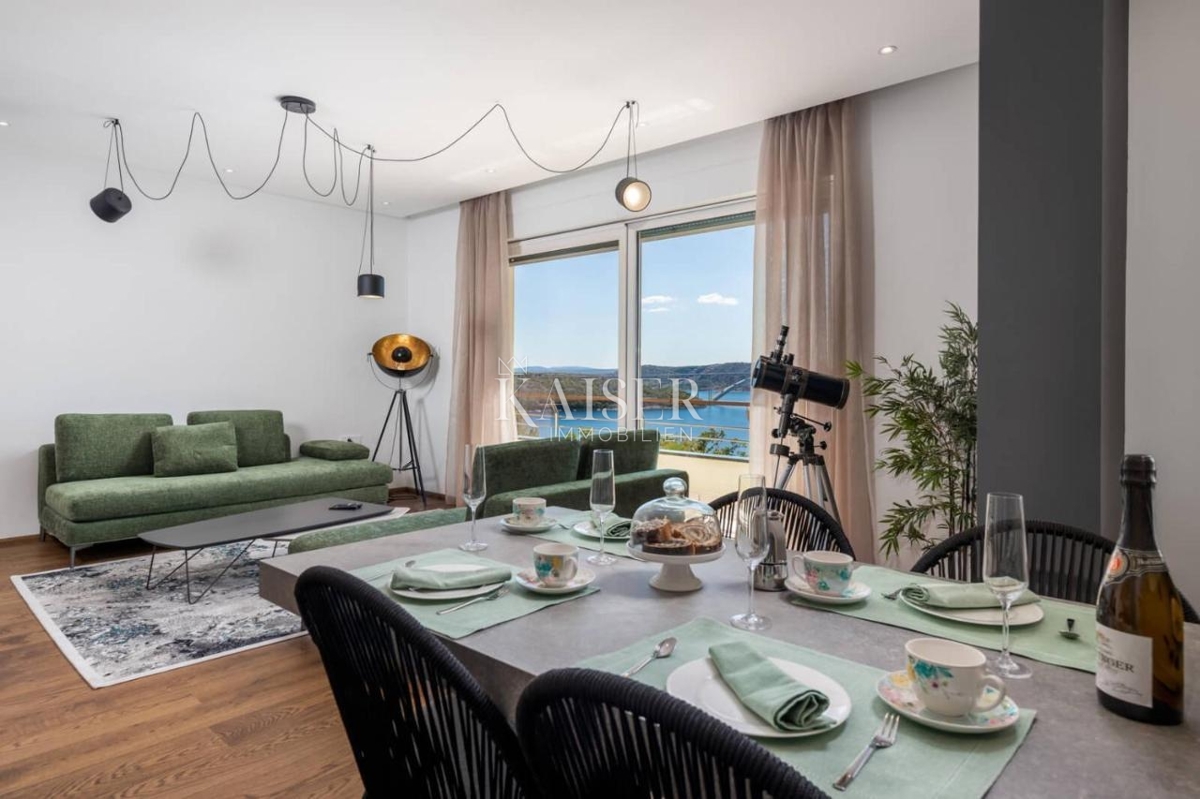 Villa Kraljevica, 460m2