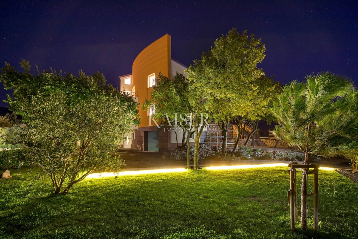 Villa Kraljevica, 460m2