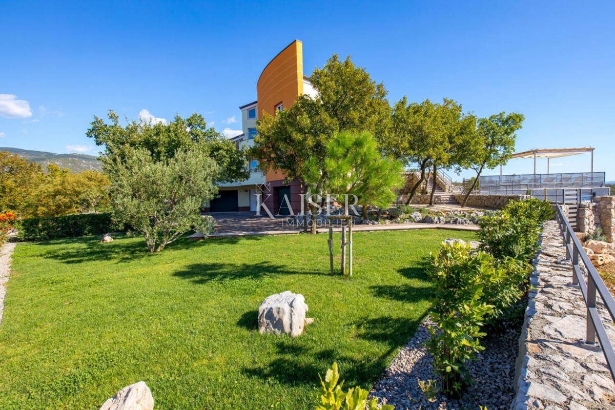 Villa Kraljevica, 460m2