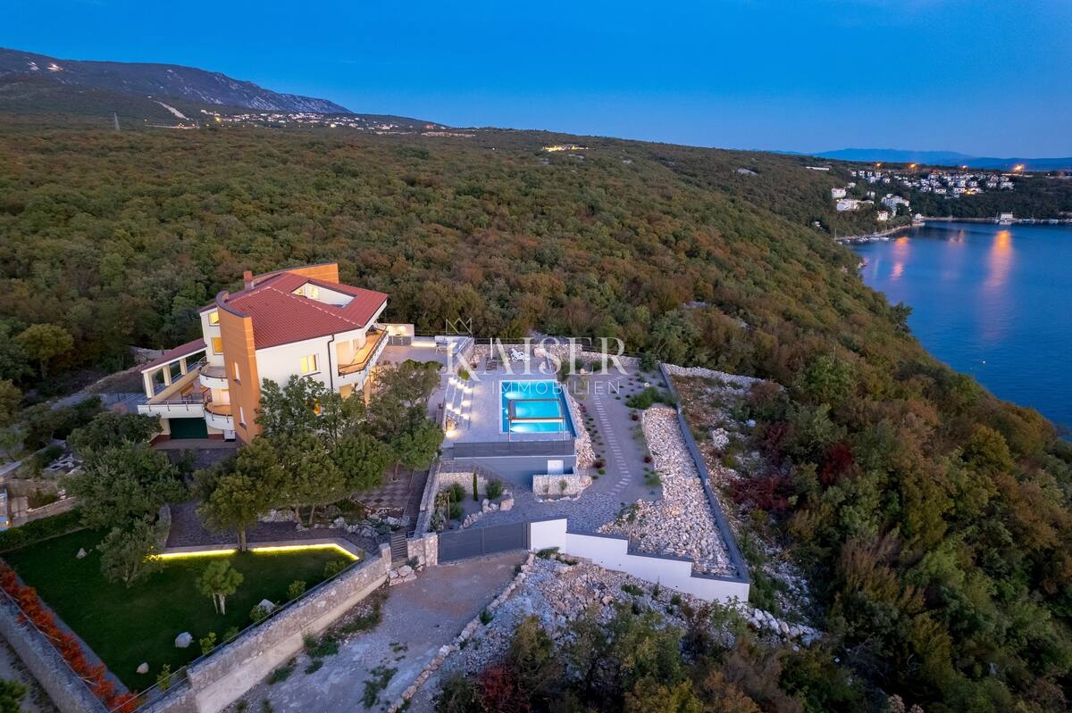 Villa Kraljevica, 460m2