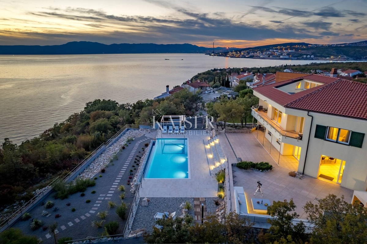 Villa Kraljevica, 460m2