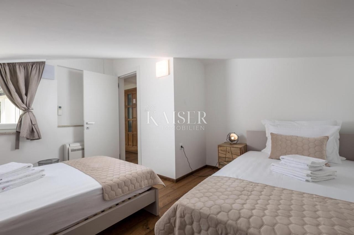 Villa Kraljevica, 460m2