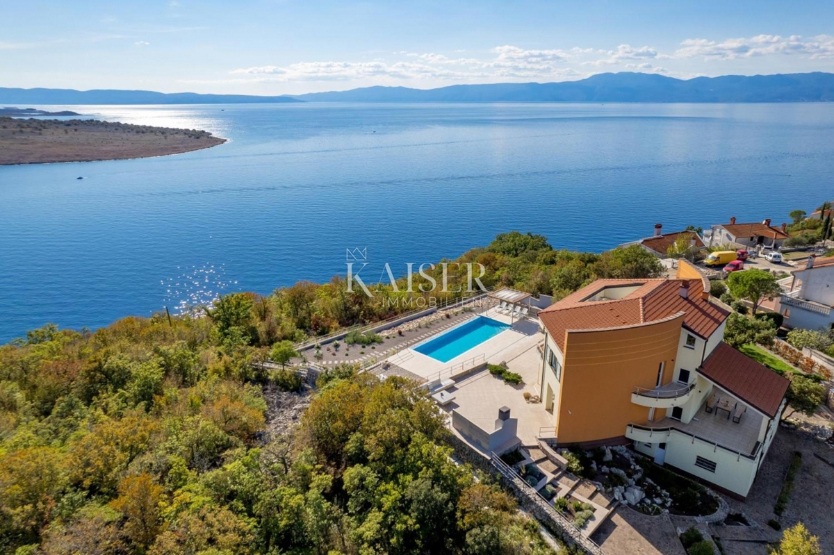 Villa Kraljevica, 460m2