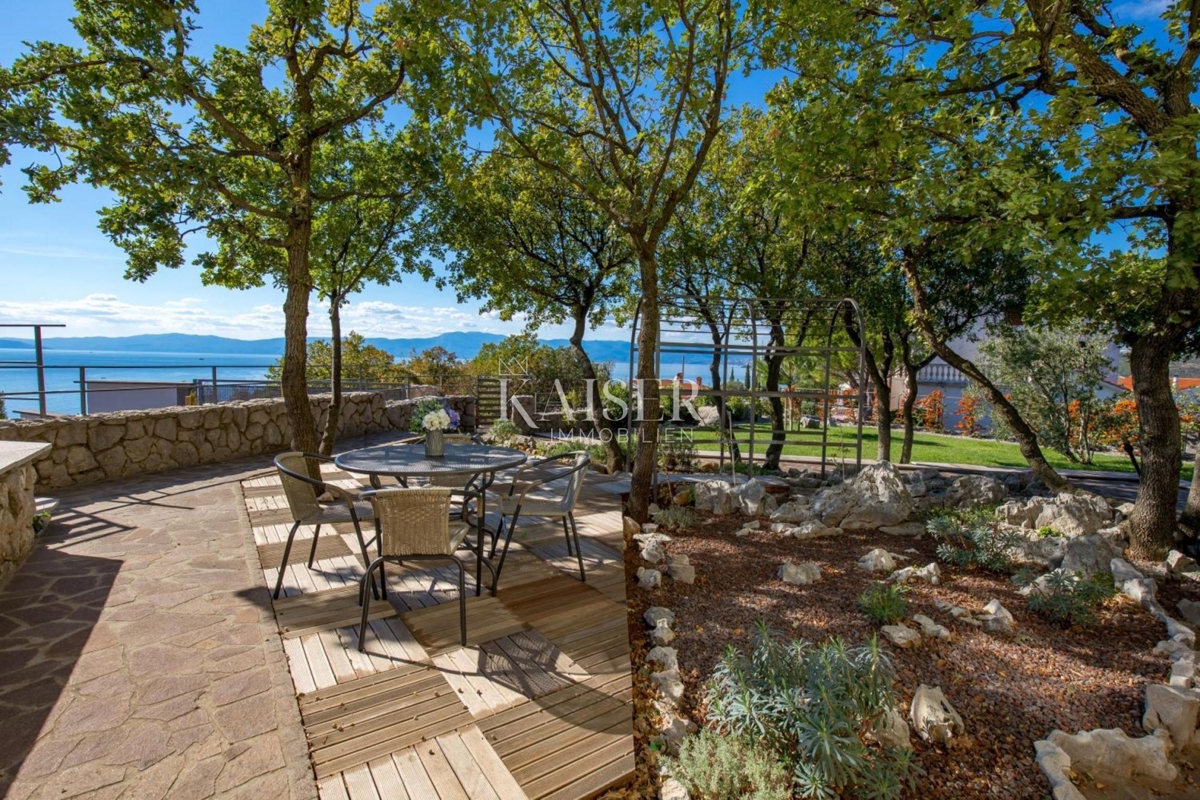 Villa Kraljevica, 460m2