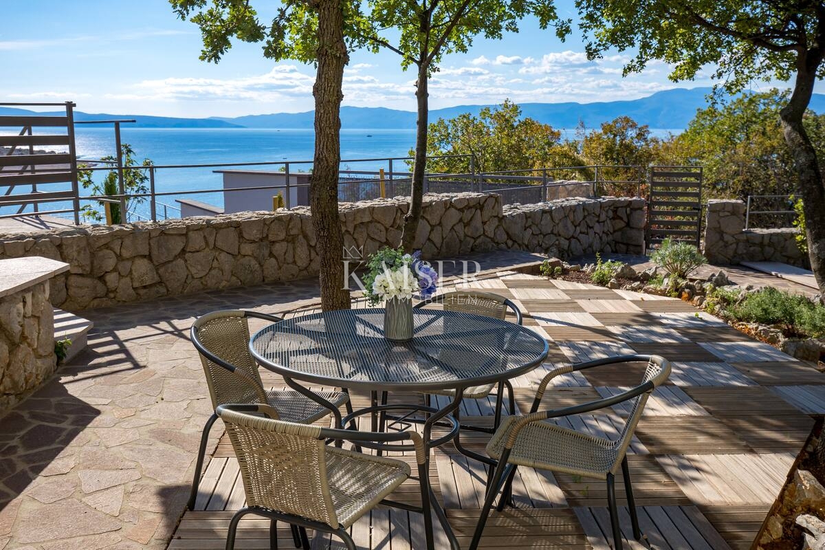 Villa Kraljevica, 460m2