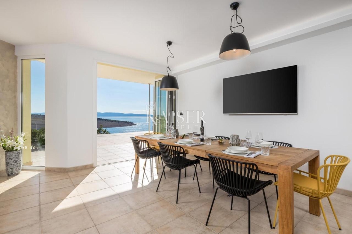 Villa Kraljevica, 460m2