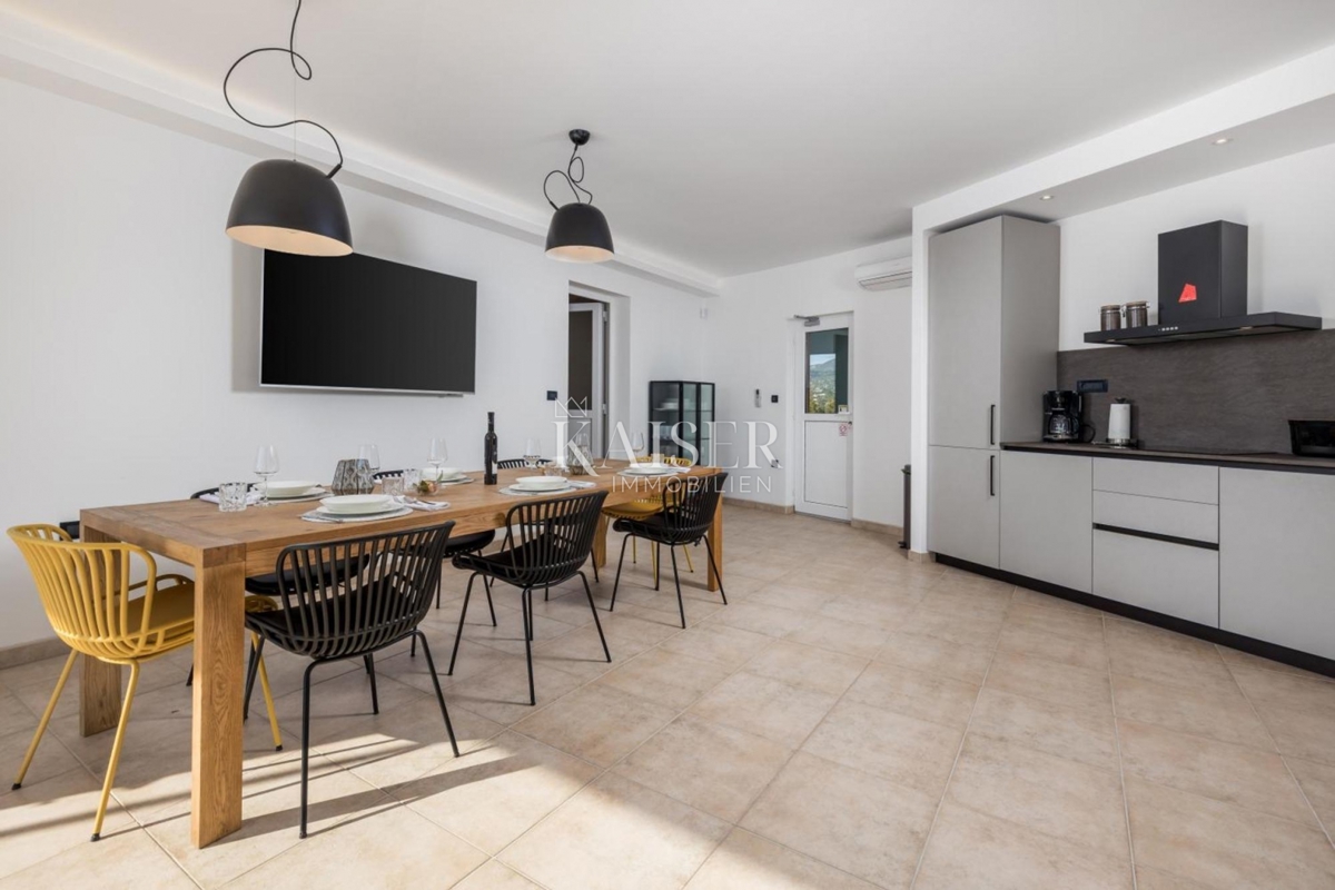 Villa Kraljevica, 460m2