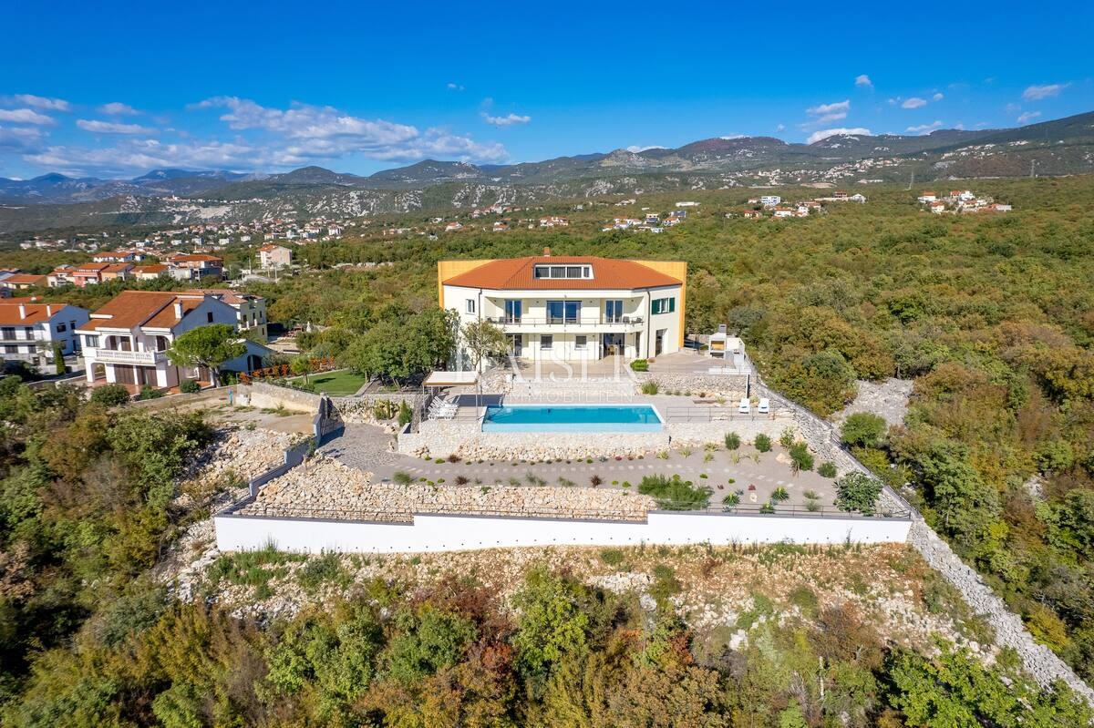 Villa Kraljevica, 460m2