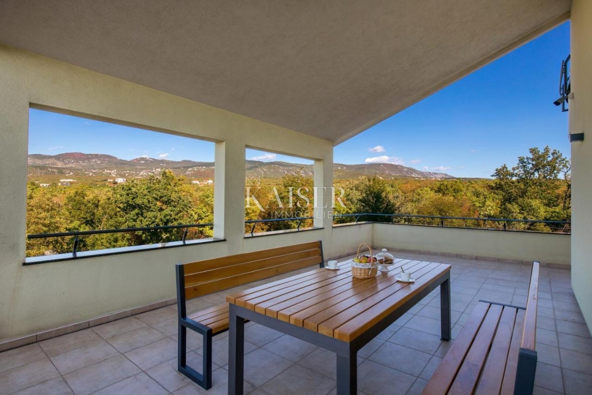 Villa Kraljevica, 460m2