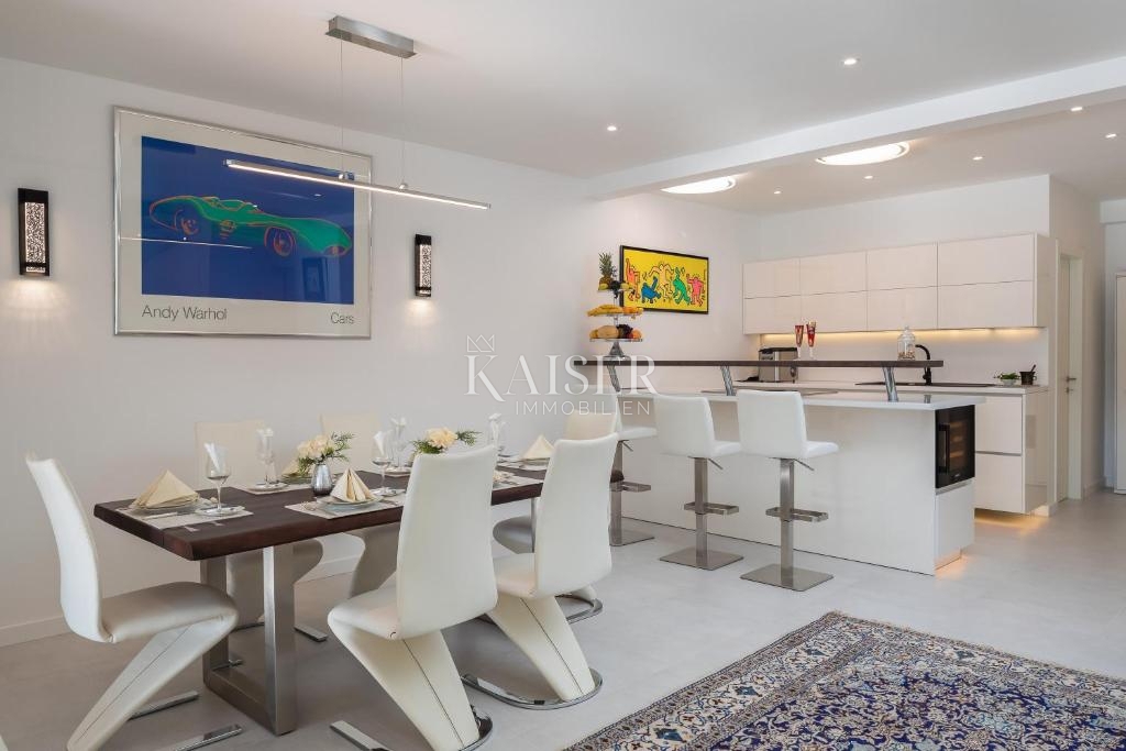 Villa Rogoznica, 300m2