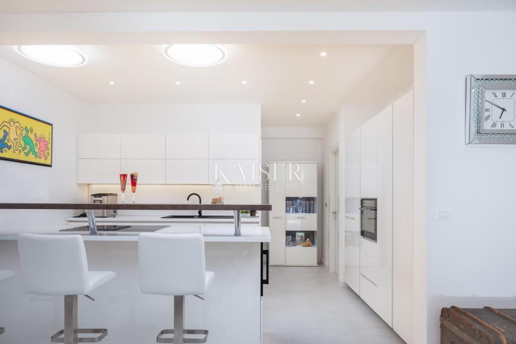 Villa Rogoznica, 300m2