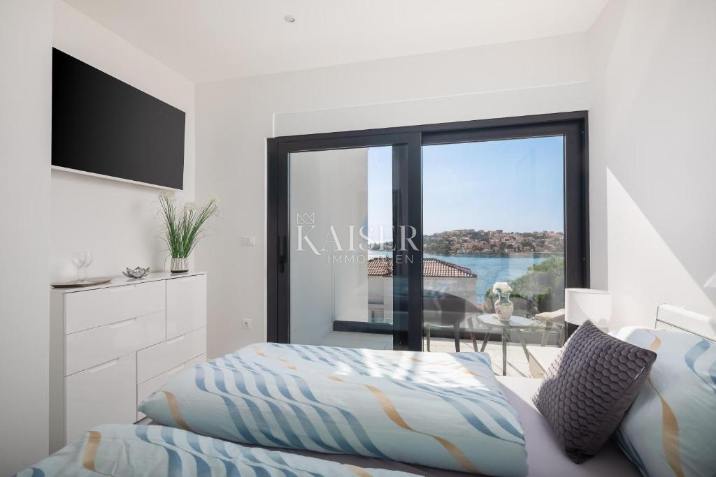 Villa Rogoznica, 300m2