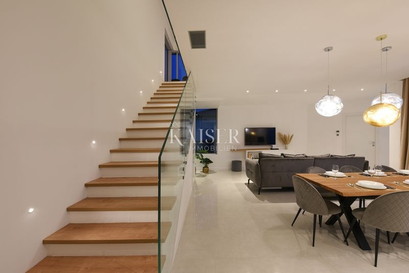 Zara - Debeljak, un gioiello architettonico nell'entroterra di San Cassiano con vista sul mare