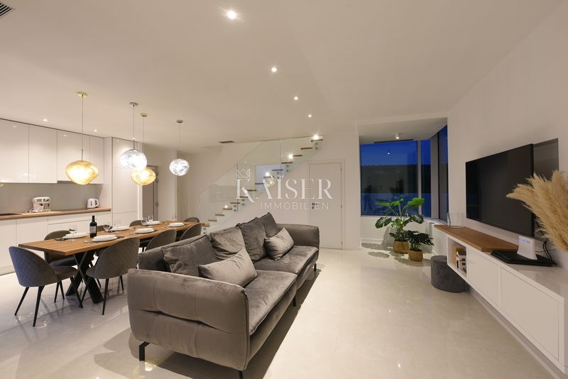 Zara - Debeljak, un gioiello architettonico nell'entroterra di San Cassiano con vista sul mare