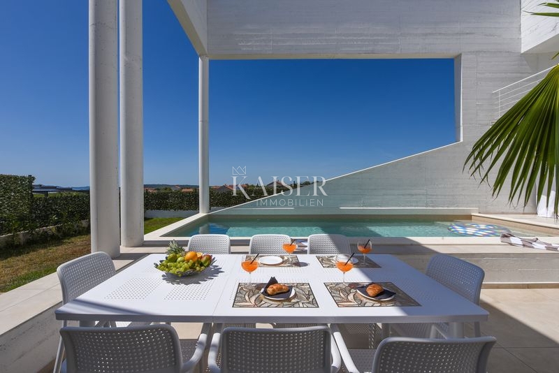 Zara - Debeljak, un gioiello architettonico nell'entroterra di San Cassiano con vista sul mare