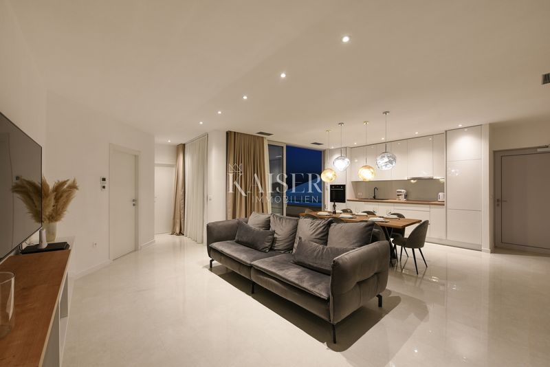 Zara - Debeljak, un gioiello architettonico nell'entroterra di San Cassiano con vista sul mare