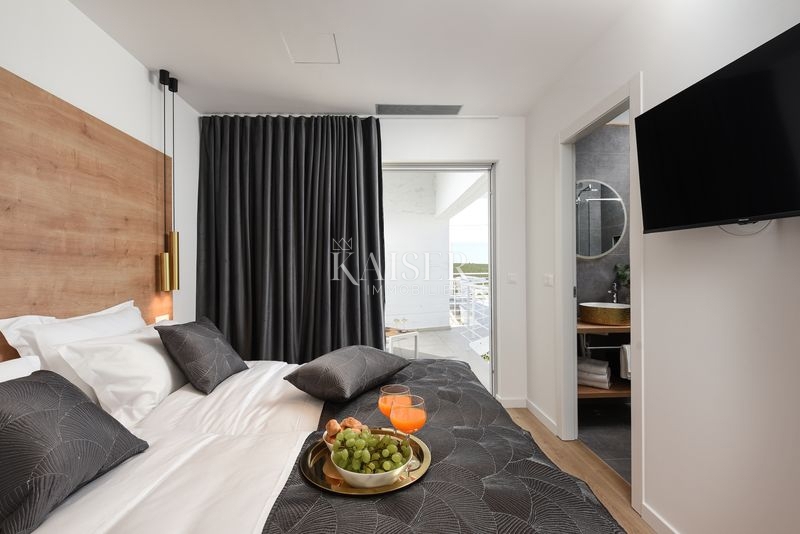 Zara - Debeljak, un gioiello architettonico nell'entroterra di San Cassiano con vista sul mare