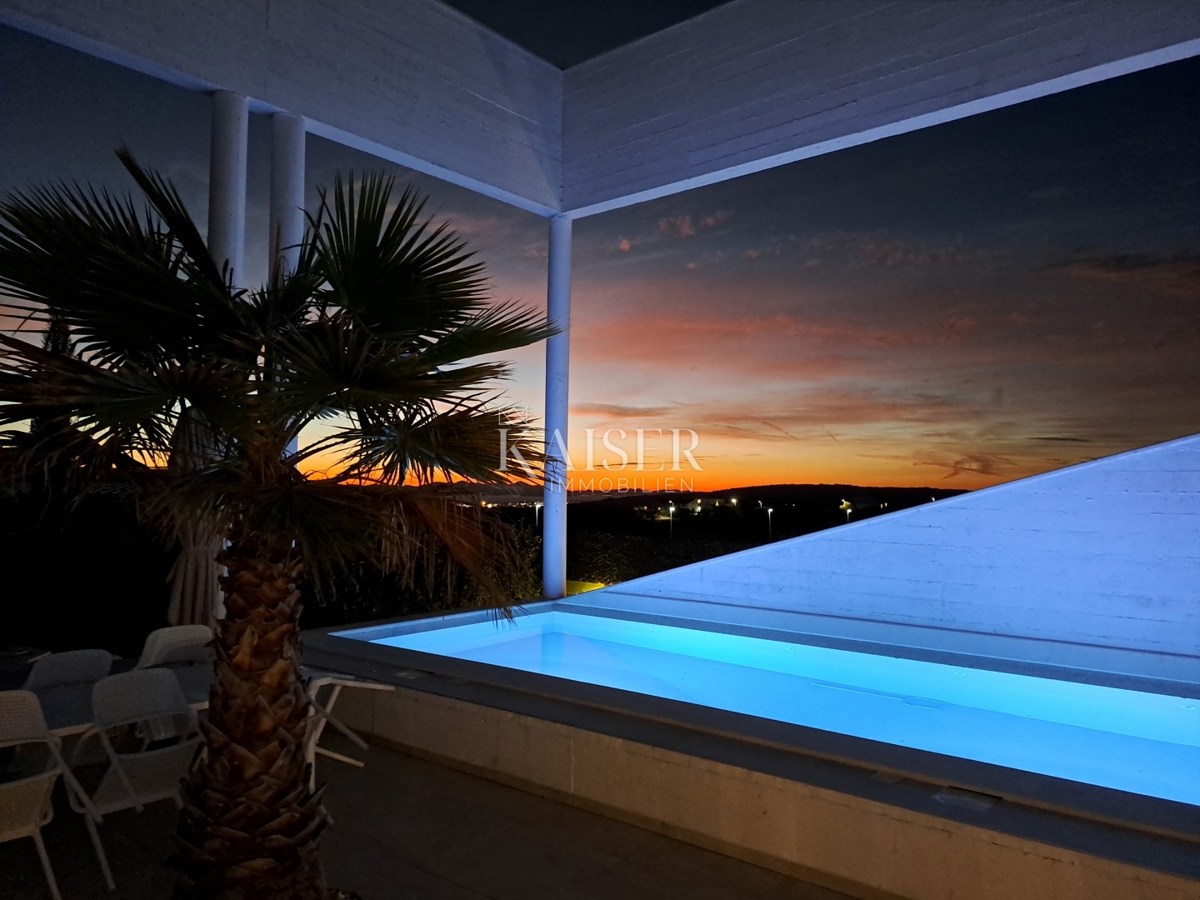 Zara - Debeljak, un gioiello architettonico nell'entroterra di San Cassiano con vista sul mare