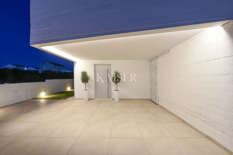 Zara - Debeljak, un gioiello architettonico nell'entroterra di San Cassiano con vista sul mare