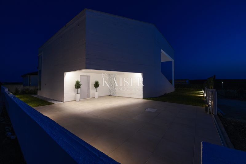 Zara - Debeljak, un gioiello architettonico nell'entroterra di San Cassiano con vista sul mare