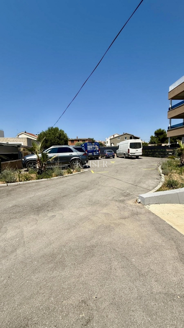 Zara-Sukošan: Lussuoso appartamento al piano terra con giardino e vista mare