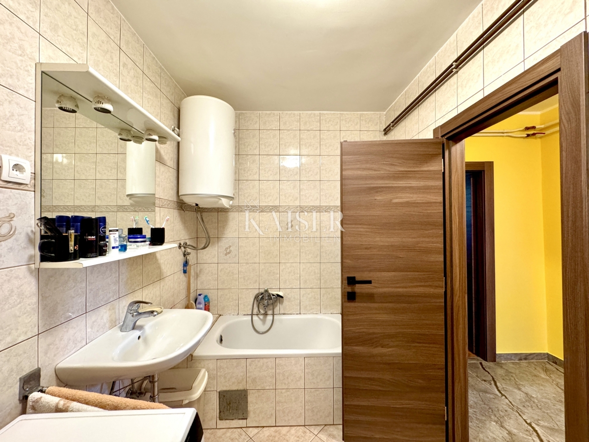 Opatija, Volosko - Confortevole appartamento con 3 camere da letto, loggia, terrazza e vista mare