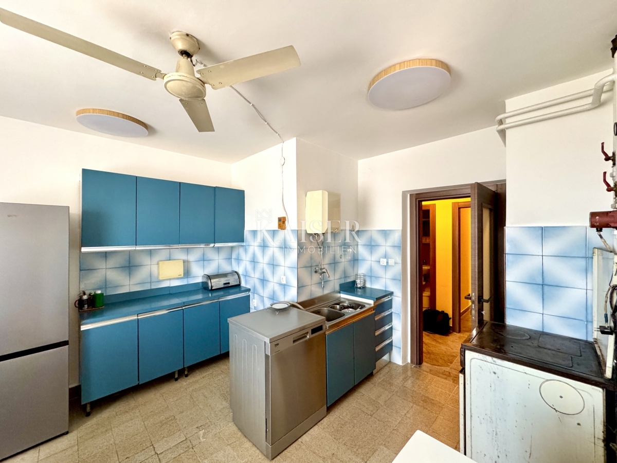 Opatija, Volosko - Confortevole appartamento con 3 camere da letto, loggia, terrazza e vista mare