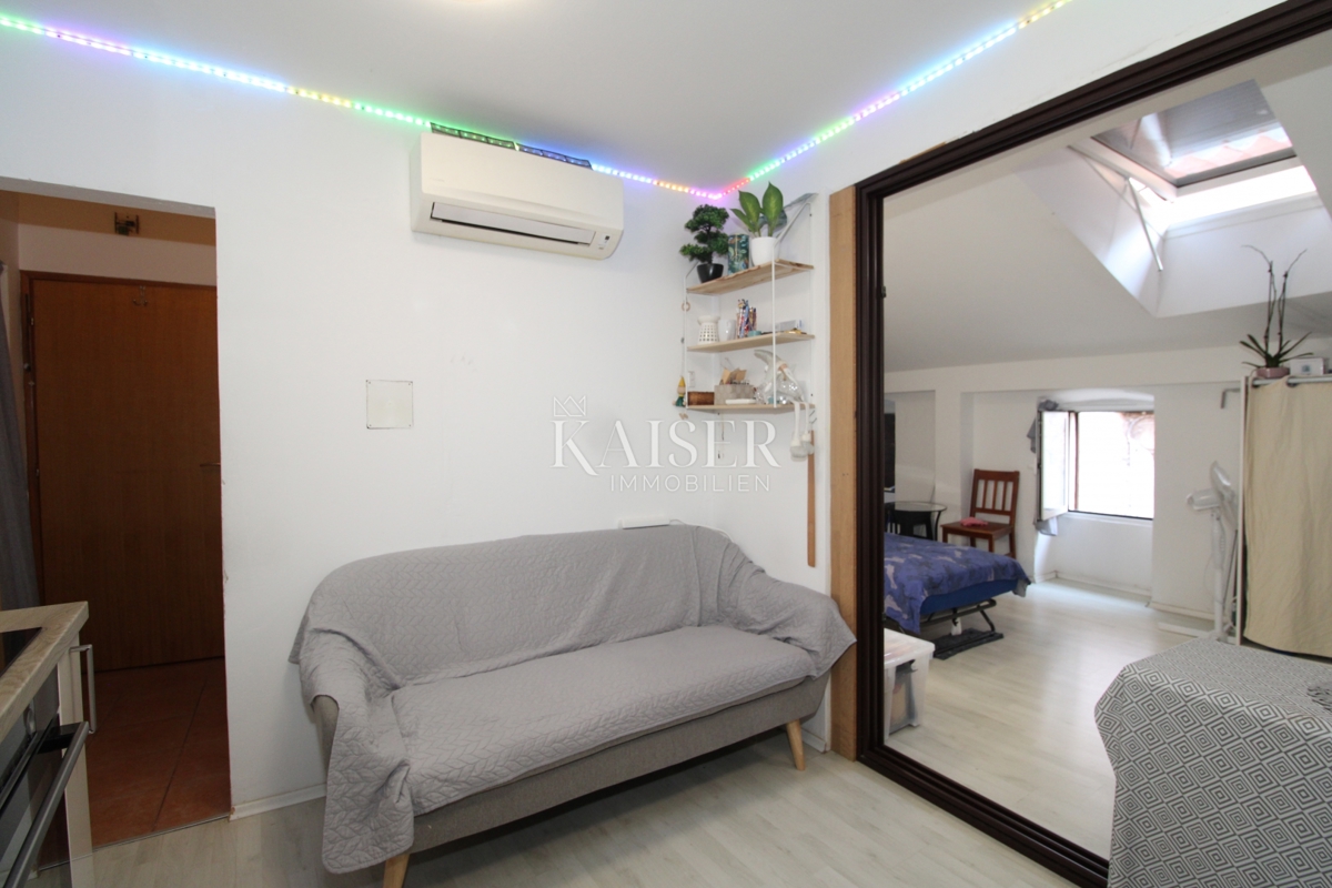 Istria, Rovigno - Appartamento di 72 m2 in ottima posizione con vista mare