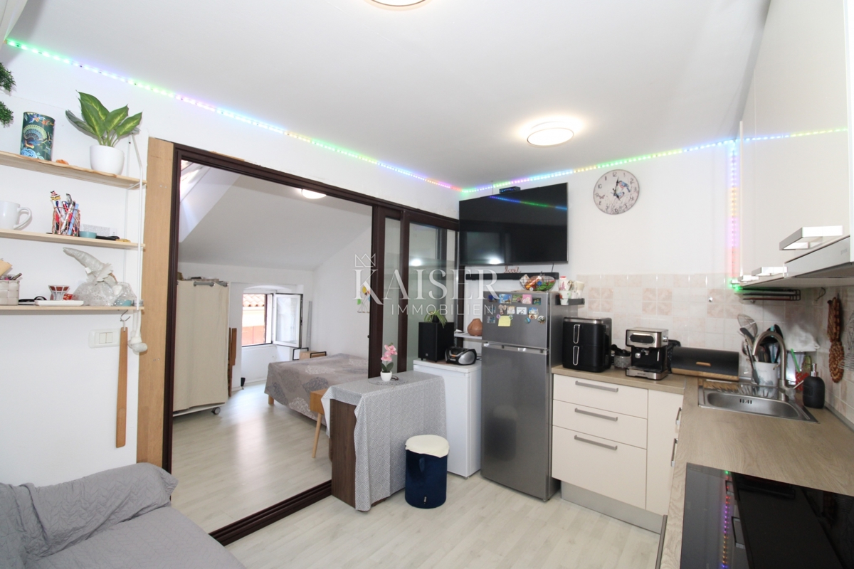 Istria, Rovigno - Appartamento di 72 m2 in ottima posizione con vista mare