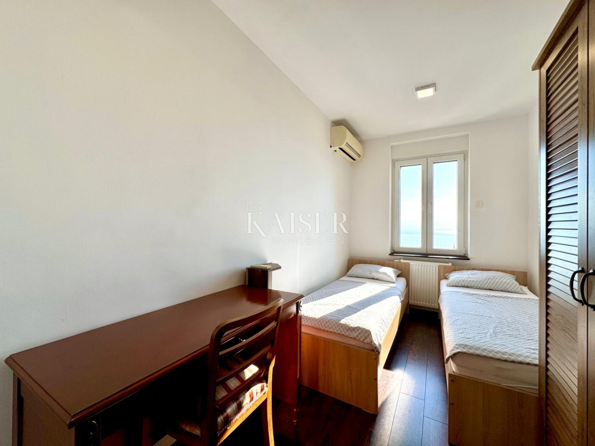 Opatija, Lovran – Appartamento spazioso e completamente ristrutturato con una splendida vista