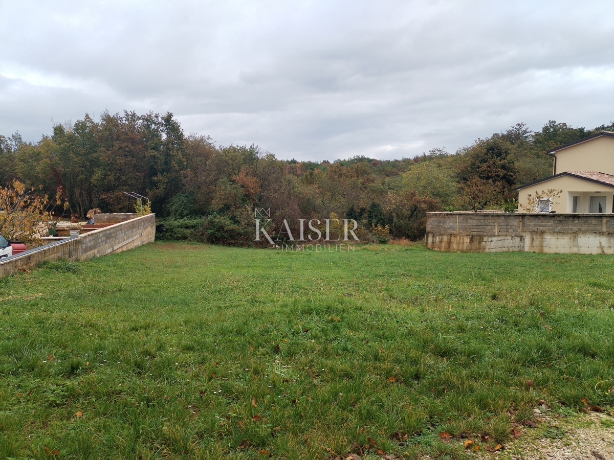 Земля під забудову Kaštel, Buje, 720m2