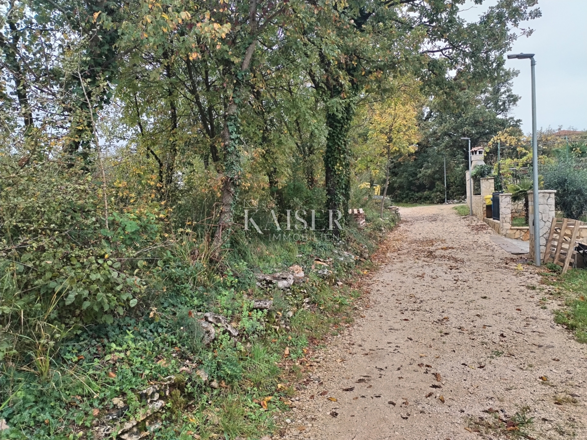 Земля під забудову Kaštel, Buje, 720m2