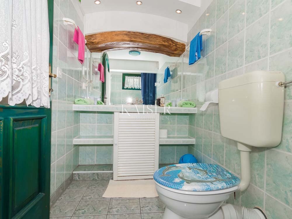 Riviera di Opatija - Brseč, villa in pietra con piscina