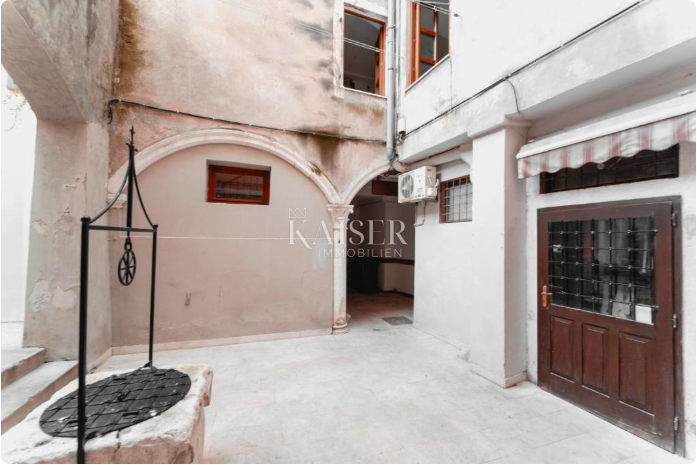 Zara – Poluotok | Appartamento con 3 camere da letto elegantemente arredato nel centro storico