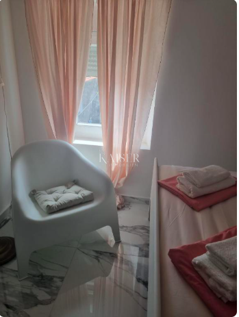 Zara – Poluotok | Appartamento con 3 camere da letto elegantemente arredato nel centro storico