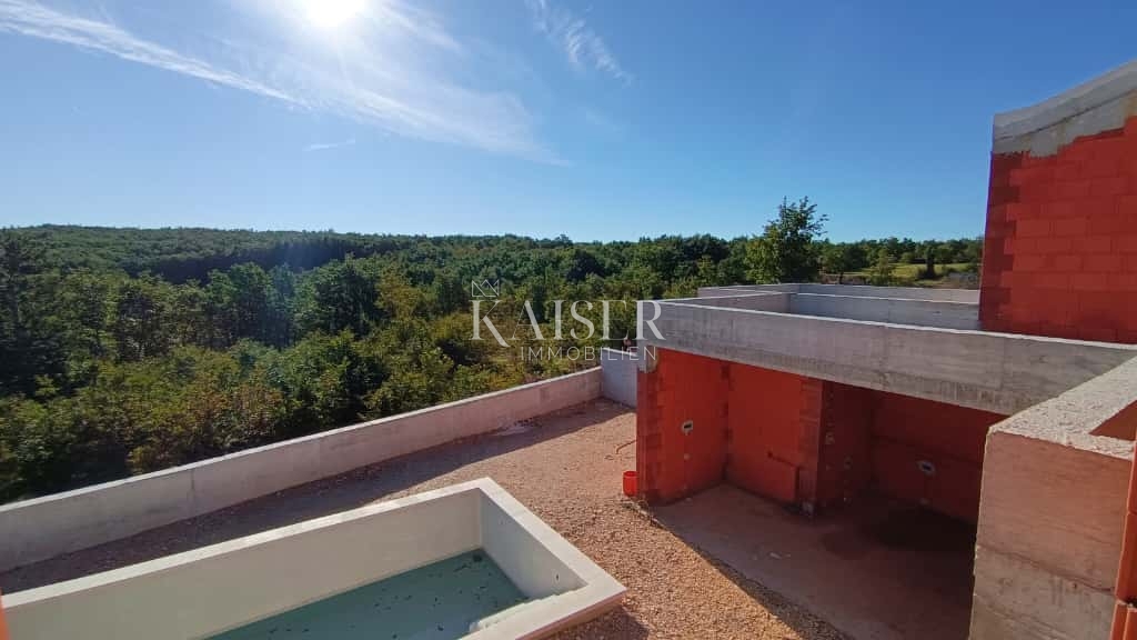 Istria, Vodnjan - moderna villa bifamiliare di 260m2 con piscina in un ambiente tranquillo