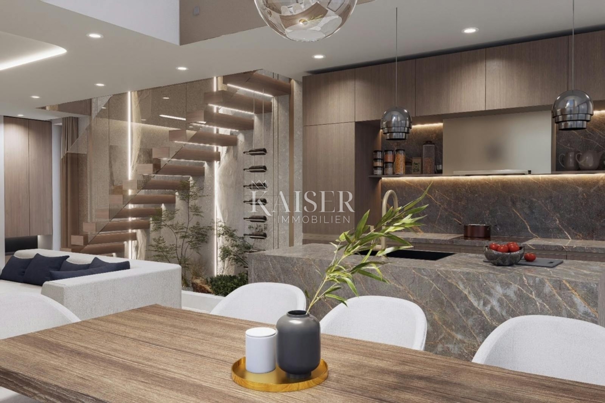 Vodice - Lussuosa villa moderna con piscina e garage a 300 metri dal mare