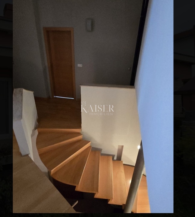 Zara - Esclusiva casa familiare con giardino