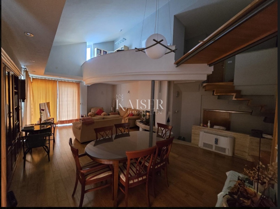 Zara - Esclusiva casa familiare con giardino