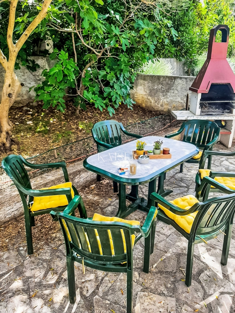 Pag, Novalja - casa 117m2 con garage e giardino