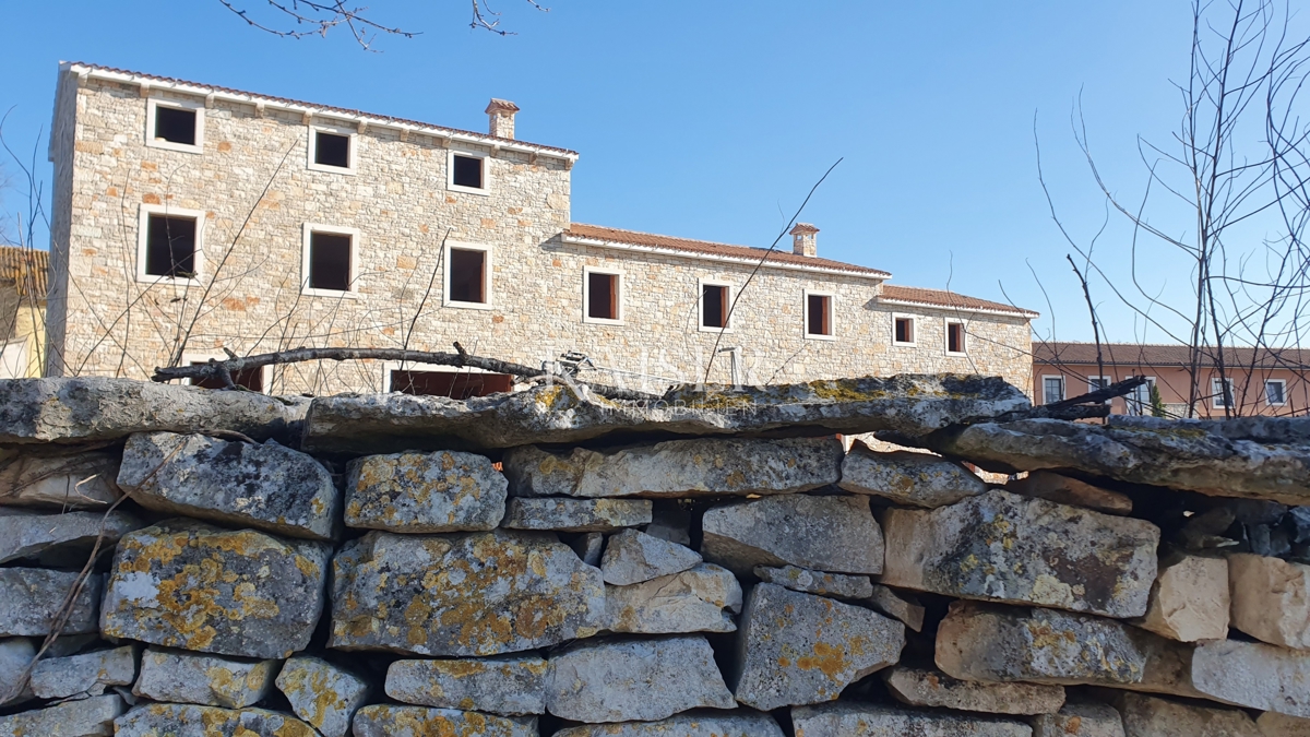 Istria - Lovreč, villa in pietra con vista mare