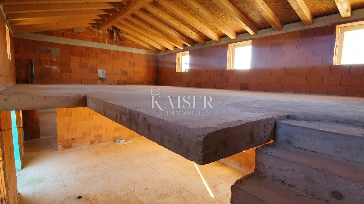 Istria - Lovreč, villa in pietra con vista mare